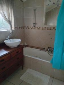 Bilik mandi di Knowles Nook Self-catering