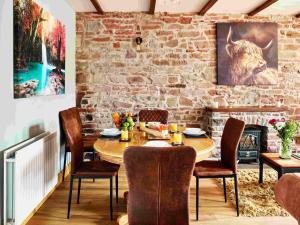 Ruang duduk di Llysfaen Cottage