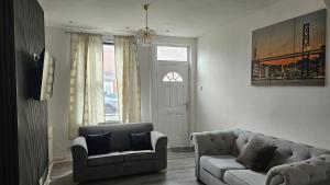 Χώρος καθιστικού στο A home away- 2 bedrooms