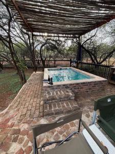 Bazén v ubytování Kudu's Corner nebo v jeho okolí