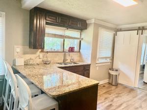 Φωτογραφία από το άλμπουμ του Lahoma Bungalow σε Norman