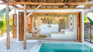 Πισίνα στο ή κοντά στο MAKU Oasis Villas and Studios +9 φωτογραφίες