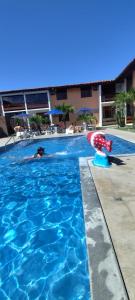 Swimmingpoolen hos eller tæt på Portal - praia taperapuan