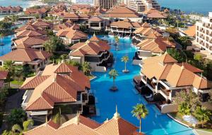 Bazén v ubytování Luxury 1BR - Full Sea View -Burj AlArab - Anantara Beachfront nebo v jeho okolí