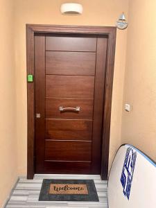 Fotografie z fotogalerie ubytování La Luna Luz 1BR Apt w Balcony by the Bahsa Sea v destinaci Batroûn