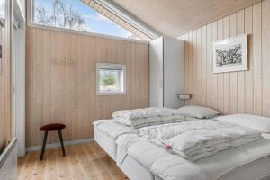 Fotografie z fotogalerie ubytování 1416-Aakirkeby-Holsteroddevej-9 v destinaci Vester Sømarken + 16 fotografií