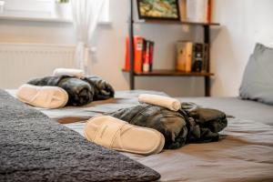 Postel nebo postele na pokoji v ubytování Retreat Living Bensheim - Sauna - Garten - Parkplatz