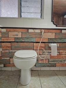 Et badeværelse på Cozy 2 Bedroom Apartment