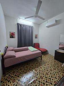 Ruang duduk di Hikers Homestay