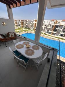 Bazén v ubytování Mirador 3 khdj nebo v jeho okolí