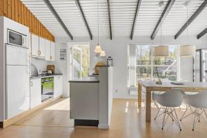 Photo de la galerie de l'établissement 2684-Nexo-Strandbyskoven-9, à Neksø 17 autres photos