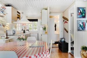 Afbeelding uit fotogalerij van 4714-Aakirkeby-Boderne-12 in Åkirkeby +14 foto's