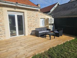 Το κτήριο όπου στεγάζεται  η παραθεριστική κατοικία