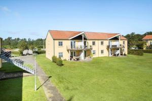 Tòa nhà nơi căn hộ tọa lạc