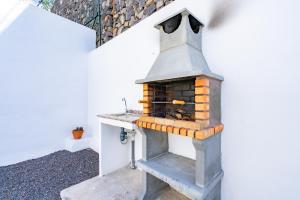 Gril dostupný pro hosty v prázdninového domu