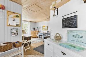 Φωτογραφία από το άλμπουμ του 6600-Allinge-Storegade-18-b σε Allinge +14 φωτογραφίες