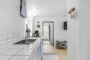 Ảnh trong thư viện ảnh của 3668-Nexo-Balkalyngen-2 ở Neksø +15 ảnh