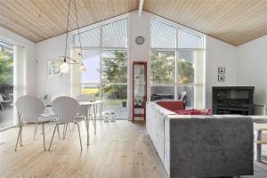 Una cocina o cocineta en OH235-Hadsund-Egelunden-65