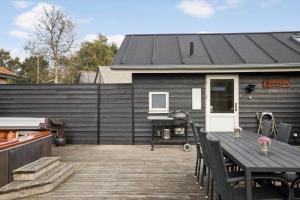 Tòa nhà nơi nhà nghỉ dưỡng tọa lạc