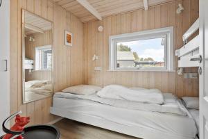 Giường trong phòng chung tại FY195-Brenderup-Fyn-Rylevej-6