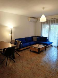 Posezení v ubytování Iremia Blue Kalives + 21 fotografií