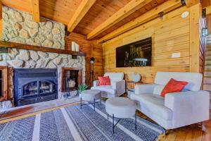 Khu vực ghế ngồi tại Le Grandes-Piles navigable river spa and ski