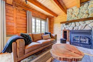 Khu vực ghế ngồi tại Le Grandes-Piles navigable river spa and ski