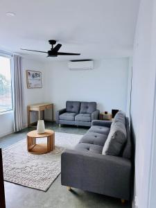 Χώρος καθιστικού στο Farm Stay at Gaia Homestead