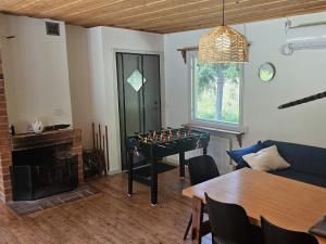 Гостиная зона в 4 star holiday home in BY KYRKBY