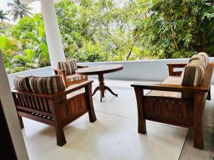 Балкон или терраса в Villa Cinnamon Bliss