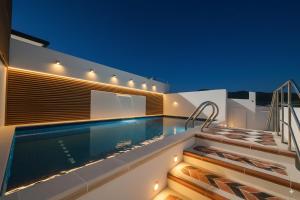 Πισίνα στο ή κοντά στο Hotel Wiky House, antes la casona de Wiky