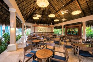Restaurace v ubytování Iberostar Waves Tucan - All Inclusive