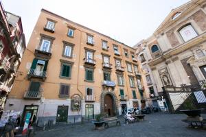 ナポリにあるLargo Donnaregina Homeのギャラリーの写真