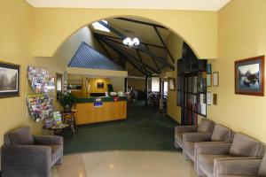 Photo de la galerie de l'établissement The Village Inn Hotel, à Te Anau