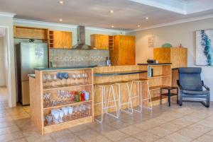 Dapur atau dapur kecil di Pool and Putt Paradise