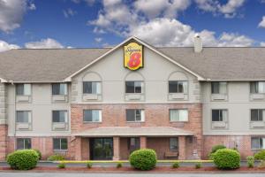 Gallery image of Super 8 by Wyndham Morgantown in Morgantown