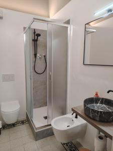 Un baño de Vlll PORTICO