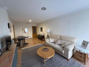Posezení v ubytování Urban suite apartment by Alicante Rent