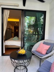 Pool Access Beachfront Studio 객실 침대 사진 6개 이상