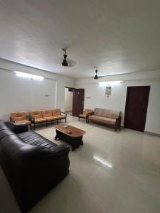 Φωτογραφία από το άλμπουμ του Sreenidhi Apartment Guruvayoor σε Guruvayur +2 φωτογραφίες