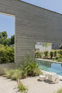 Fotografie z fotogalerie ubytování Tranquil Designer Stay with Infinity Pool v destinaci Merchtem