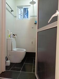 Ένα μπάνιο στο 1 bedroom blessed apartments