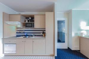 Dapur atau dapur kecil di Toni's Room an der Seebrücke