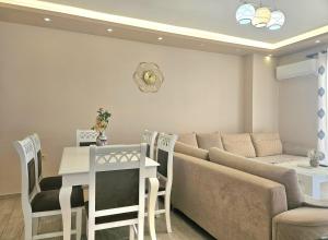 Χώρος καθιστικού στο Mary's luxury apartment Pogradec 2 +17 φωτογραφίες