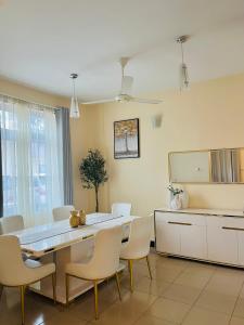Photo de la galerie de l'établissement QD Apartment, à Arusha