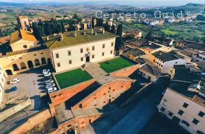 an aerial view of a building in a city at Casa Clara in Cerreto Guidi