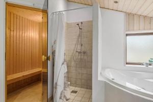 Ένα μπάνιο στο HA319-Hals-Osbornsvej-57