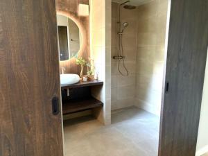 Koupelna v ubytování De Meuleberg Boutique Suites + 37 fotografií