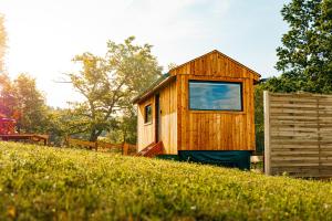 Afbeelding uit fotogalerij van Bull-Barn glamping in Liberec
