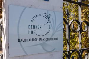una señal para aker horeknifeknifeknifeknifeknifeknifeknifeknife istg istg en Denkerhof Apartment Sabbatical, en Reußenköge